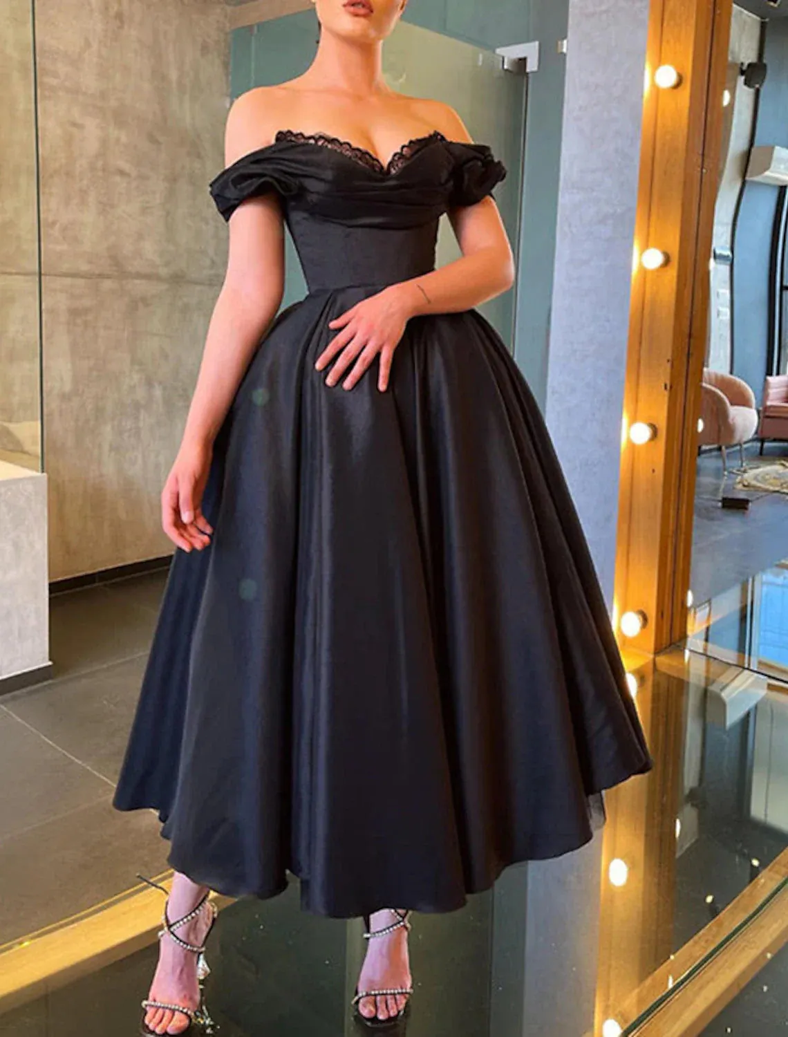 A-Line Prom Dresses Elegant Dress Masquerade Formal Dresses Wedding Party Tea Length Short Sleeve Off Shoulder Fall Wedding Guest Satin