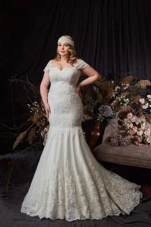 Mermaid Elegant Wedding Gown With Lace
