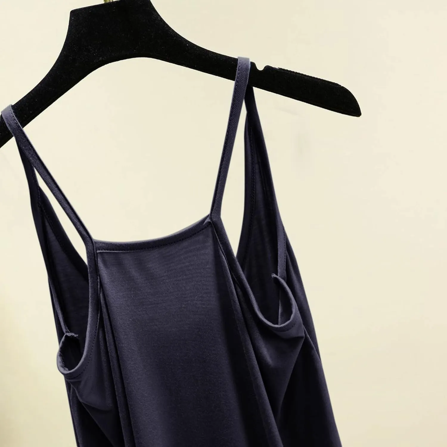 Oplxuo Women Camisole Spaghetti Strap Tank Top Casual Loose Layering Cami Undershirt for Yoga
