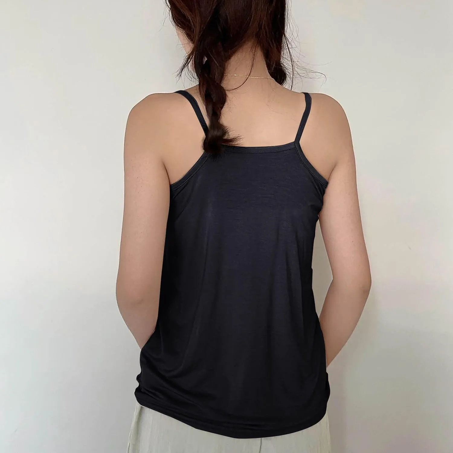 Oplxuo Women Camisole Spaghetti Strap Tank Top Casual Loose Layering Cami Undershirt for Yoga