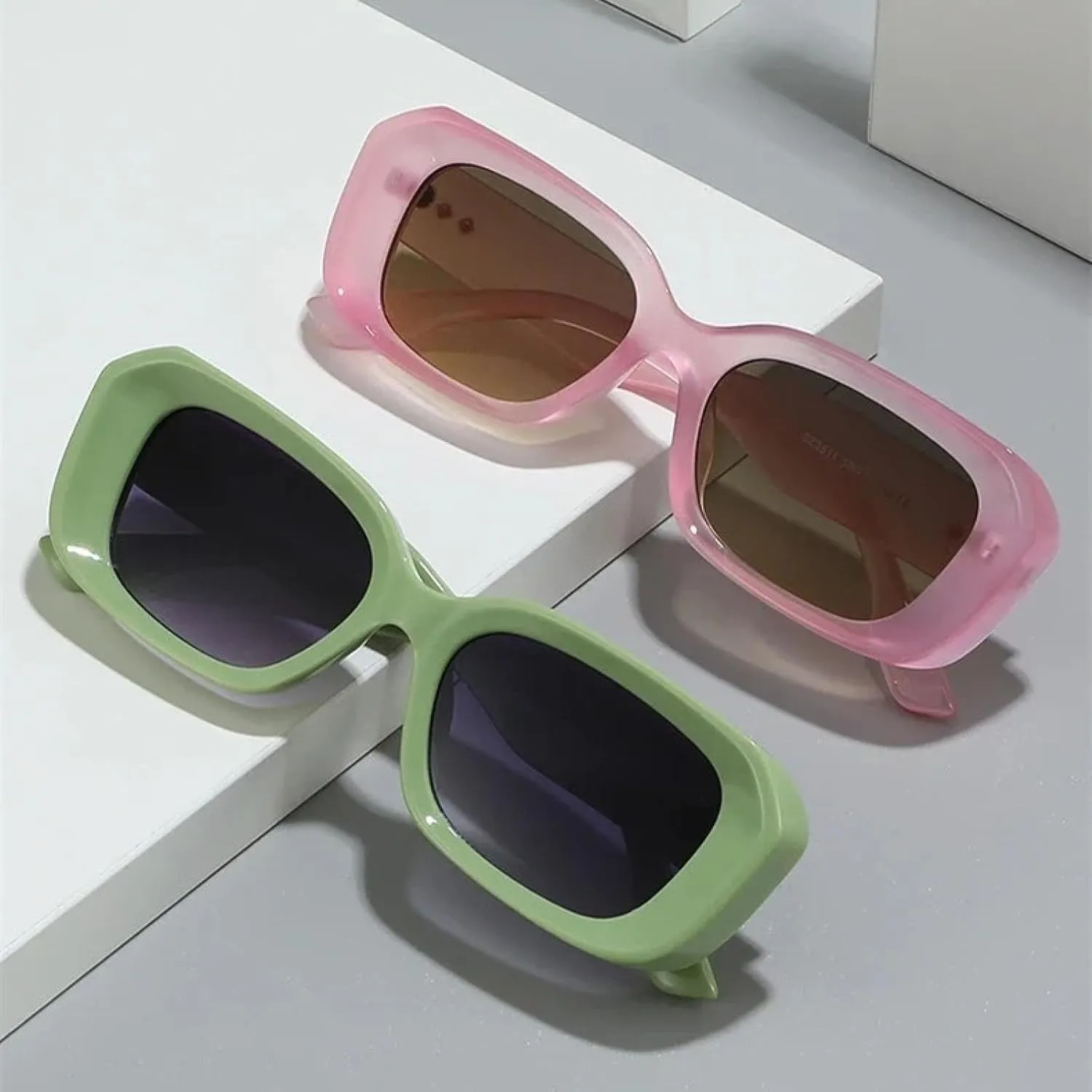 Retro Sunglasses Men Fashion Gradient Uv400 Women Trending Rivets
