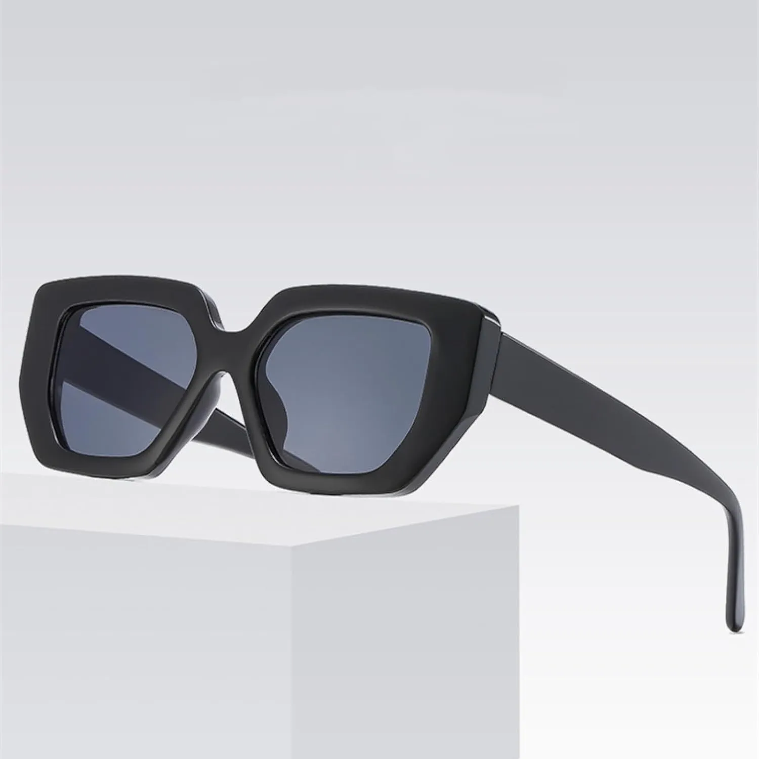 Thick Frame Classic Retro Sunglasses Fashion Personalized Minimalist Uv Resistant Female