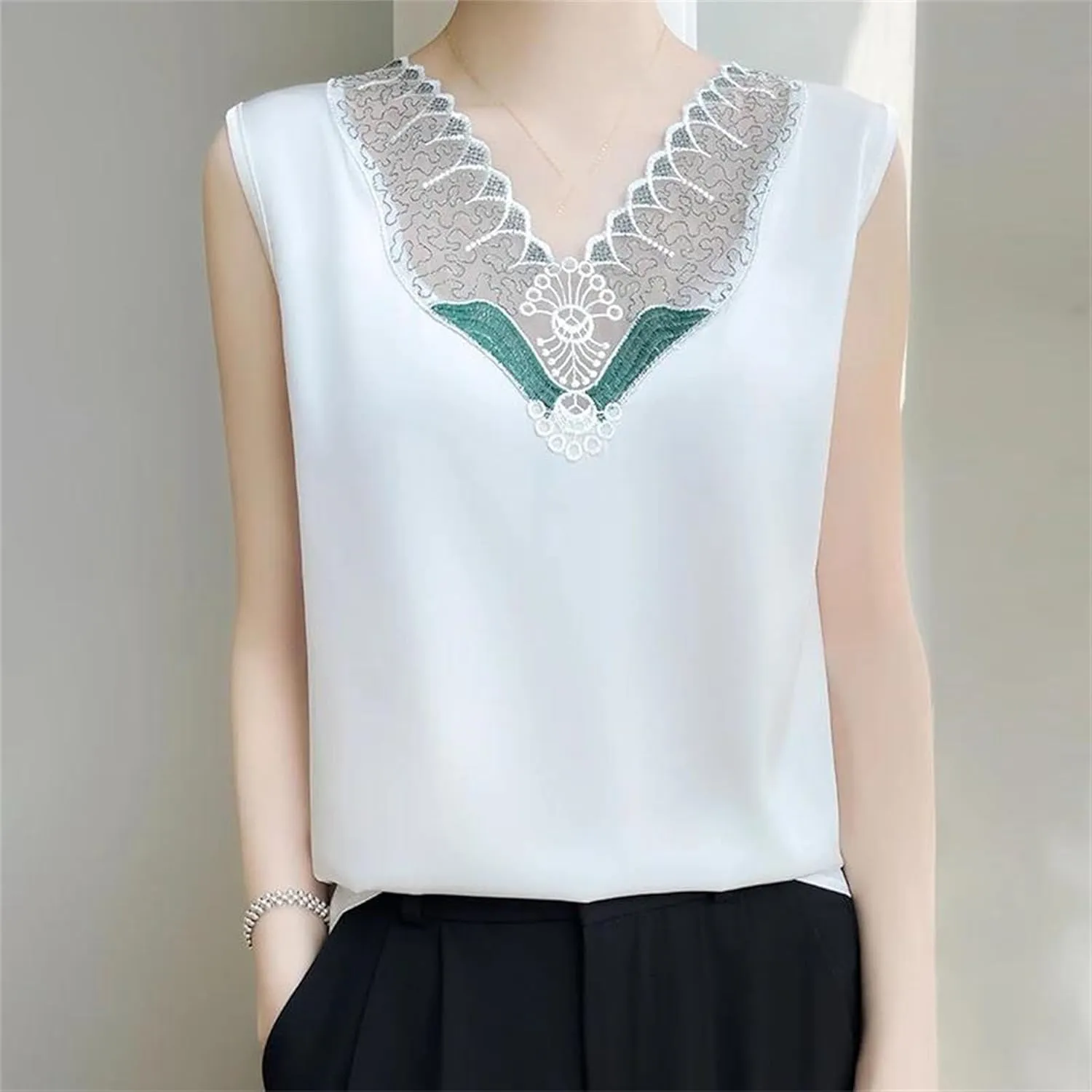 Women's Ruffle Lace Trim Satin Tank Top Camisole Summer Breathable V-Neck Sleeveless Vest Lightweight Loose Fit Work Blouse